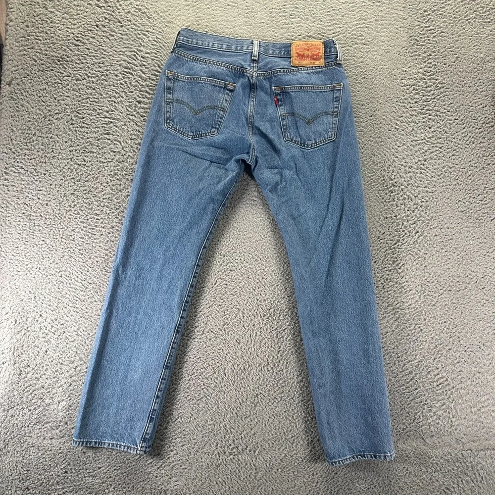 Levis before purchasing
